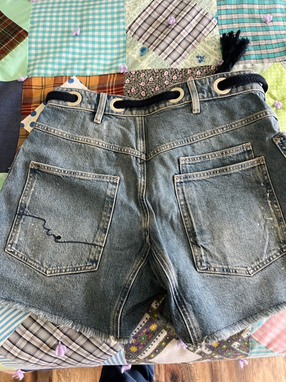 Free People denim shorts in very good condition. - Picture 6 of 12